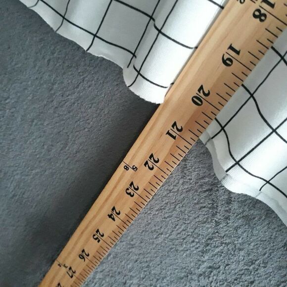 Carbon Copy Cropped Top Womens Large White Embroidered Cherries Black Stripes - Picture 7 of 8